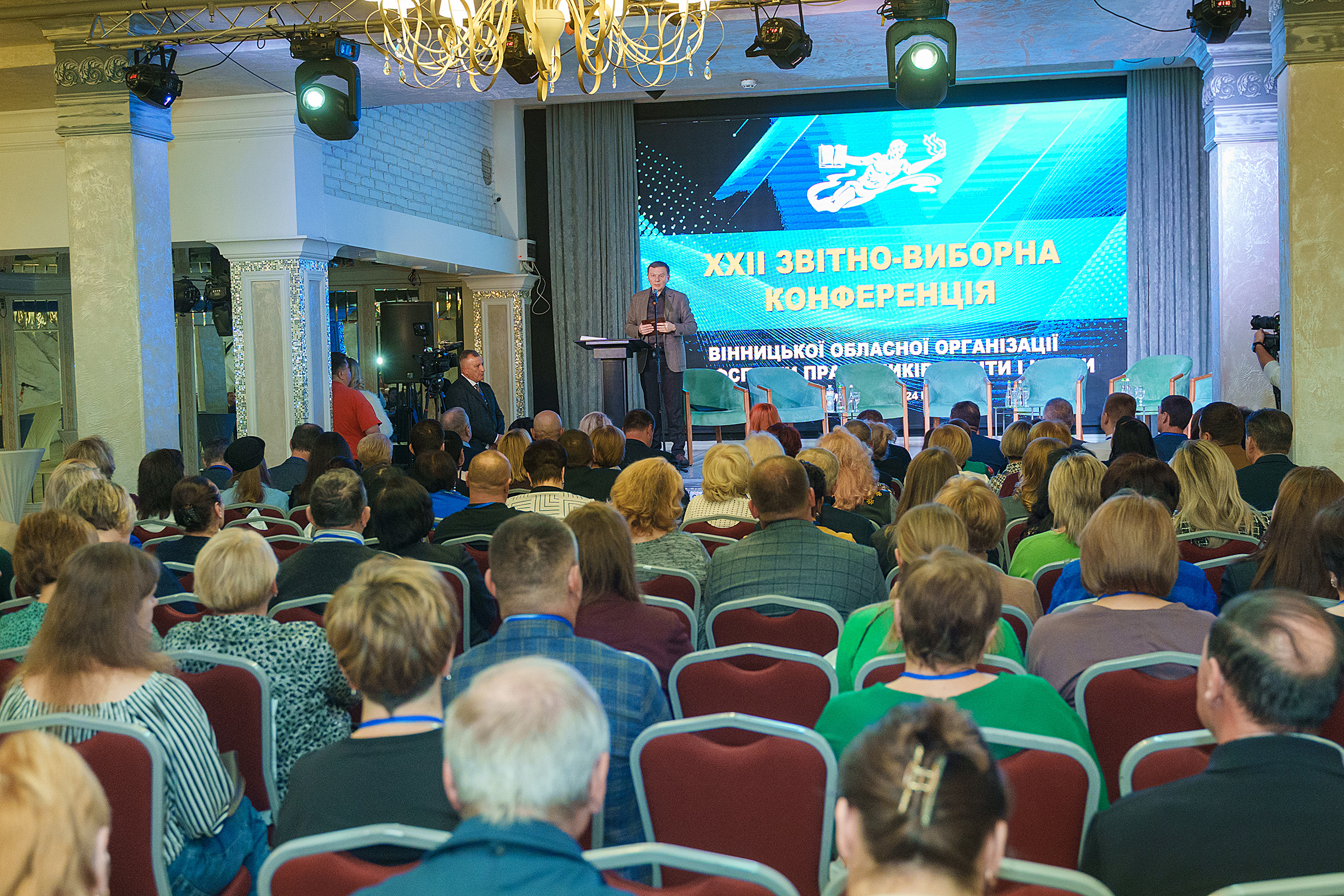 «Вінниця – одна з трьох громад в Україні, яка з міського бюджету додатково фінансує зарплати освітян», — Сергій Моргунов